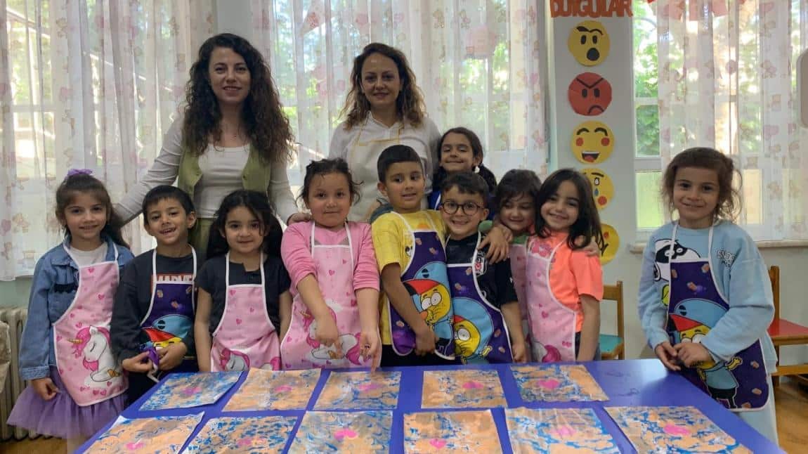 Aile katılım etkinliği 'Ebru Sanatı'